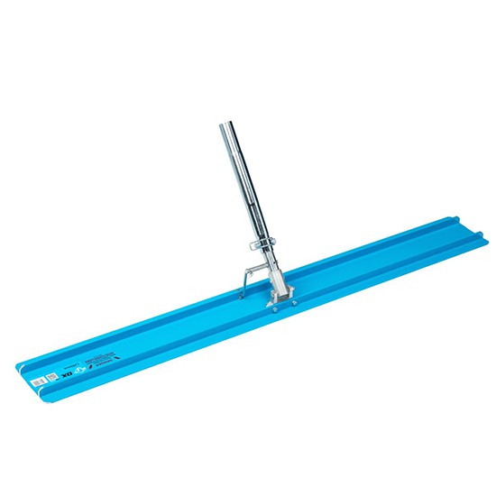 OX Tools P536924 Pro Aluminium Bull Float c/w 2.4m Telescopic Handle