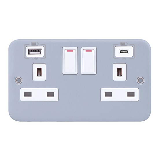 LGA Selectric LG9102MB-USB 2-Gang 13A Metal Clad Switched Socket inc. 1 x USB-C & 1 x USB-A