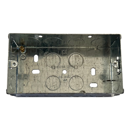 Deta 35mm 2 Gang Metal Knock Out Box