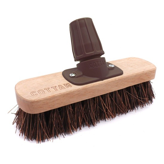 Cottam BDS00003 8" Stiff Bassine Deck Scrub inc. Rapid Handle Attachment