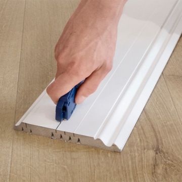 Quick-Step Paintable Ovolo Primed Skirting Board - 2400 x 160 x 16mm (1)
