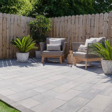 Tobermore Stanza Slate Paving Flags - 450 x 225 x 50mm - 9.88 per m² Lifestyle 2