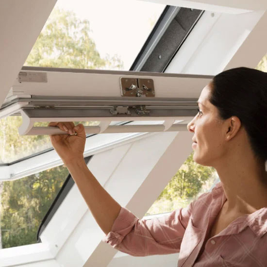 Velux GGU 0070 White PU Laminated Clear Glazed Centre Pivot Roof Window - Close Up