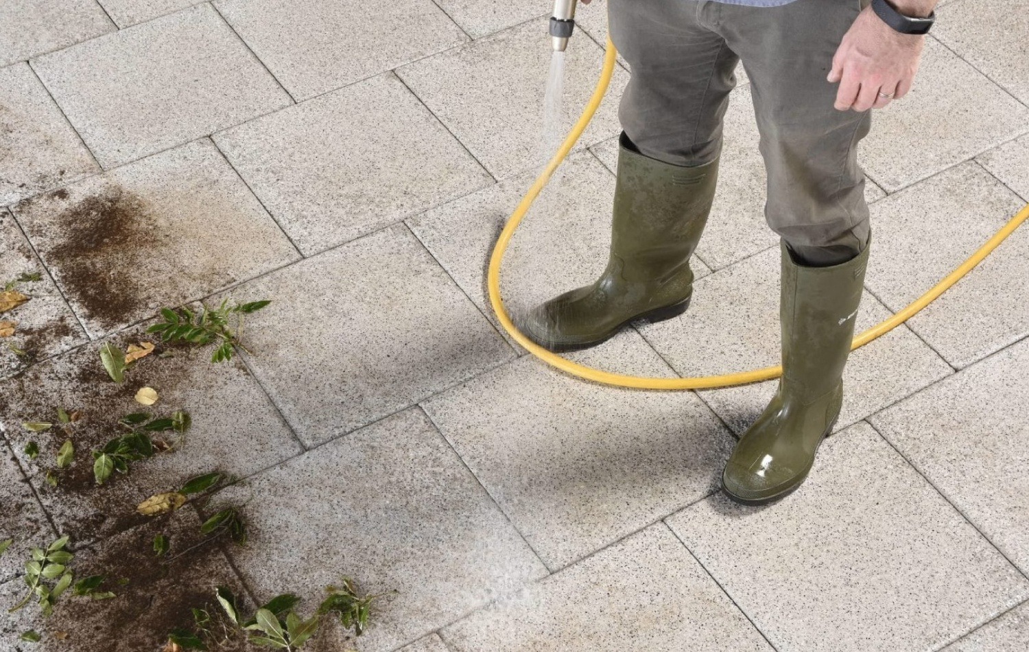 The Ultimate Guide to Cleaning Paving: Get Your Patio Summer-Ready The Ultimate Guide to Cleaning Paving: Get Your Patio Summer-Ready