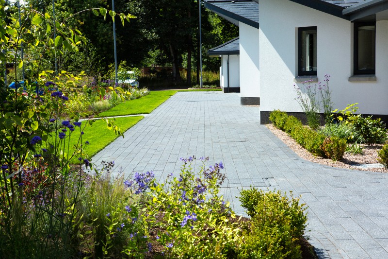 Tobermore Manhattan Graphite Driveway Tobermore Manhattan Graphite Driveway
